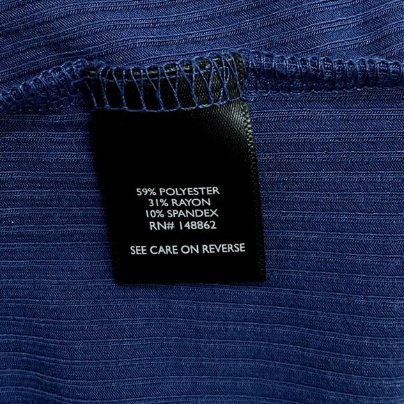 Torrid Knit Top Women's Size 4 Blue Solid Print Short Sleeve Round Neck Blouse - Picture 5 of 9